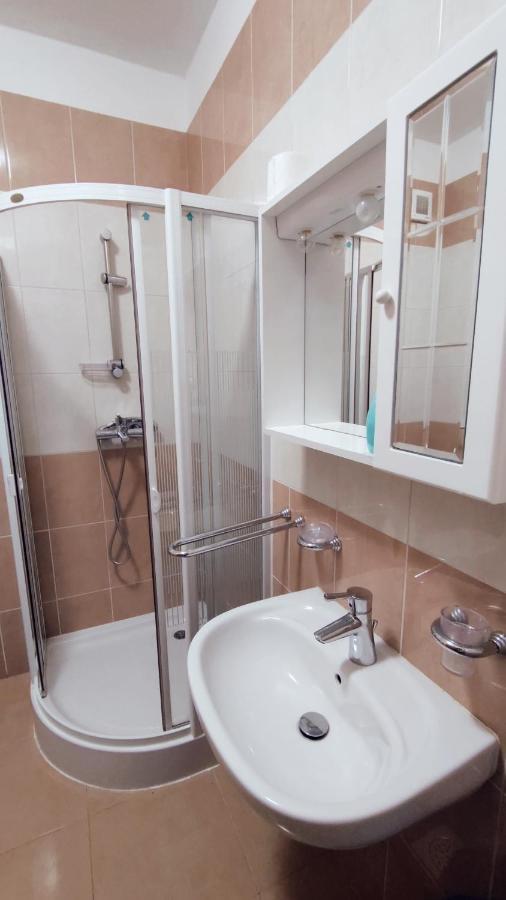 App Oleander Umag Exterior foto