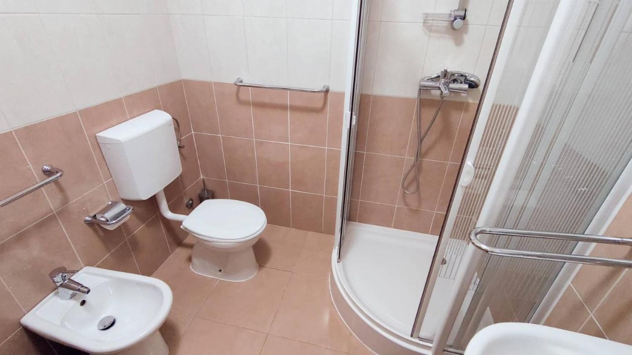 App Oleander Umag Exterior foto